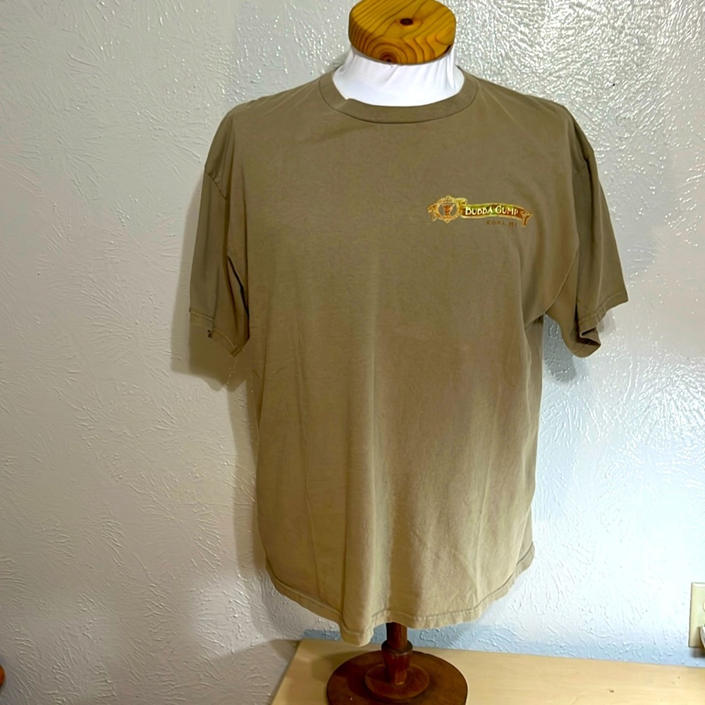 Bubba Gump shrimp company, beige T-shirt
